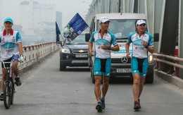 VĐV Pat Farmer "siêu marathon" đã đến Hà Nội