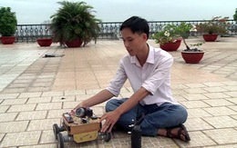 Robot trinh sát Việt phô diễn tài năng
