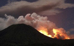 Núi lửa phun trào ở Indonesia