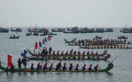 Đua thuyền tưởng nhớ hùng binh Hoàng Sa