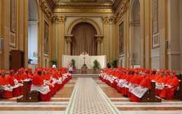 Thứ ba 12-3, Hồng y đoàn bước vào bầu tân giáo hoàng