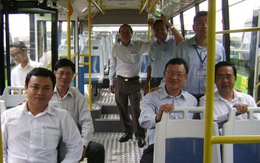 Khai trương xe buýt thuận tiện cho người khuyết tật