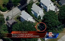 Video bắt nghi phạm đánh bom Boston ẩn náu sau chiếc thuyền