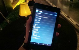 Asus và Samsung ra mắt smartphone "lai" tablet