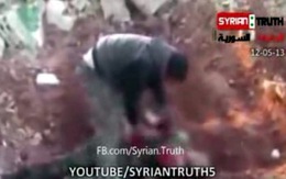 Ghê tởm clip quân nổi dậy Syria ăn tim lính chính phủ