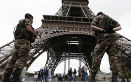 Lính Pháp bị đâm ngay tại thủ đô Paris
