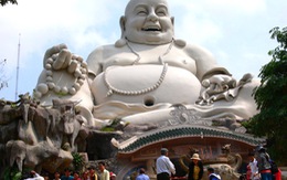 Tượng Phật trên núi lớn nhất châu Á