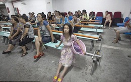 Trẻ em Trung Quốc khổ luyện vì giấc mơ vàng