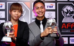 Thủ môn Kiều Trinh nhận giải "Cầu thủ nữ xuất sắc nhất Đông Nam Á 2012"