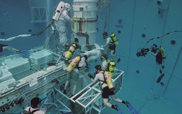 "Bể bơi" đào tạo phi công lớn nhất thế giới của NASA