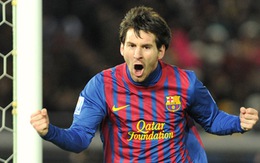 Messi chạm một tay vào Chiếc giày vàng