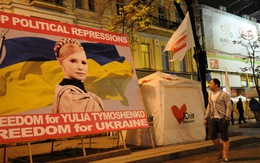 Quan chức Anh tẩy chay vòng bảng tại Ukraine