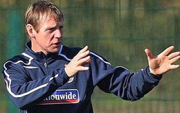 HLV Stuart Pearce tạm dẫn dắt tuyển Anh