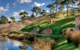 Phần 2 The Hobbit tung trailer, khán giả kéo đến New Zealand