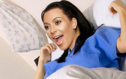 Kim Kardashian sinh con gái đầu lòng