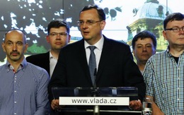 Trợ lý nhận hối lộ, thủ tướng CH Czech từ chức
