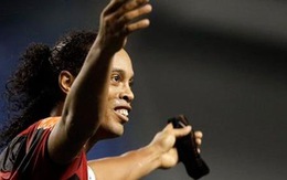 Ronaldinho và Riquelme được gọi lại tuyển