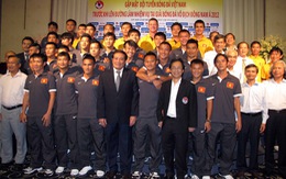 Tuyển VN ra mắt áo thi đấu AFF Suzuki Cup 2012