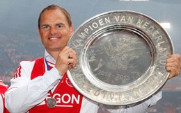 HLV De Boer gia hạn hợp đồng với Ajax