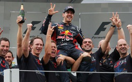 Sebastian Vettel lần thứ ba đăng quang