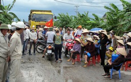 Vây nhà máy gây ô nhiễm: Nhiều người bị dọa giết