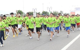 Hơn 3.000 VĐV chạy marathon tại Đà Nẵng