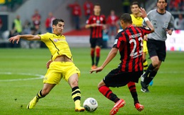 Mkhitaryan khai hỏa, đưa Dortmund lên đầu bảng