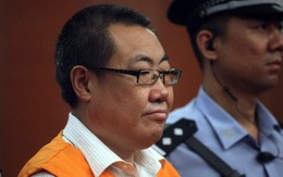 Trung Quốc phạt quan chức khoe hàng hiệu 14 năm tù