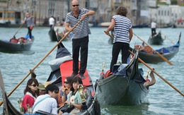 Du lịch trên sông ở Venise biến động vì tai nạn