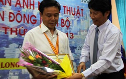 Thu hoạch yến đoạt HCV cuộc thi ảnh Đông Nam Bộ lần 21