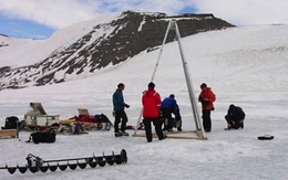 Phát hiện dấu hiệu sự sống dưới đáy hồ Nam Cực