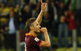 Totti giúp AS Roma toàn thắng sau 3 trận