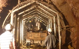 Lũ ống, 3 công nhân bị kẹt trong hầm thủy điện