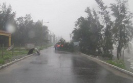 Hình ảnh đầu tiên về ảnh hưởng bão số 10 tại Huế