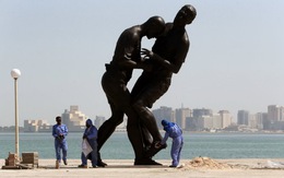 Qatar dẹp tượng Zidane húc đầu Materazzi