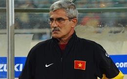 HLV Calisto đấu với Juande Ramos