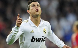 Wenger: "Ronaldo đã vượt qua Messi"