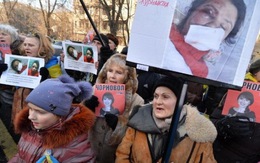 Ukraine: Hơn 50.000 người biểu tình sau vụ đánh đập nhà báo