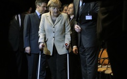 Thủ tướng Đức chấn thương vì trượt tuyết