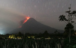 Indonesia: núi lửa Sinabung phun trào, hơn 20.000 dân sơ tán
