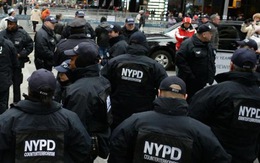 Cảnh sát New York gian lận bảo hiểm xã hội