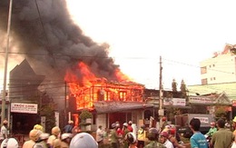 Nhà chủ tịch huyện bị cháy