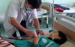 "Lựu đạn" Trung Quốc tại Đắk Nông: 6 HS nhập viện lại
