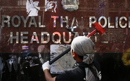 Phe biểu tình Thái Lan thách thức "khẩn cấp"