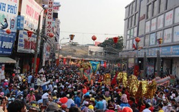 Hàng vạn người dự lễ hội chùa Bà tại Bình Dương
