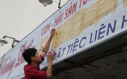 Dân tháo các biển hiệu tiếng Trung Quốc