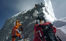 Tuyết lở trên đỉnh Everest, 13 người thiệt mạng
