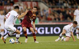 Pjanic độc diễn ghi bàn, AS Roma hạ AC Milan