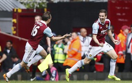 Đá bại Tottenham, West Ham trụ hạng thành công