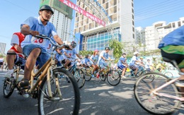 Đua xe đạp đôi: "sản phẩm du lịch" mới ở Nha Trang